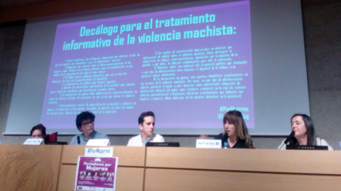 La directora de 'Público', junto a la de 'La Marea', 'El Huffington Post', 'Cambio 16' y 'Hotel Papel' ha participado en una charla sobre periodismo y mujeres en la UCM.