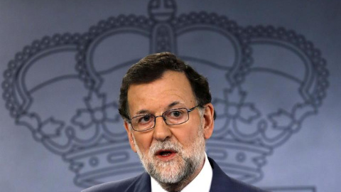 Rajoy pide a Puigdemont "un primer paso" y que "no deje la silla vacía" en la Conferencia de Presidentes. /EFE