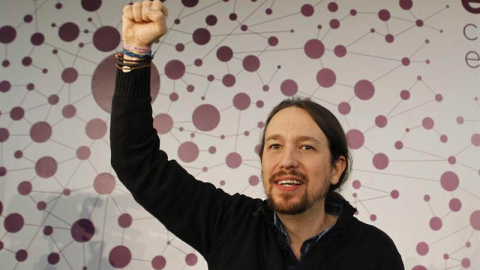 El líder de Podemos, Pablo Iglesias, en un encuentro con 300 de sus seguidores más activos en redes sociales. | VÍCTOR LERENA (EFE)