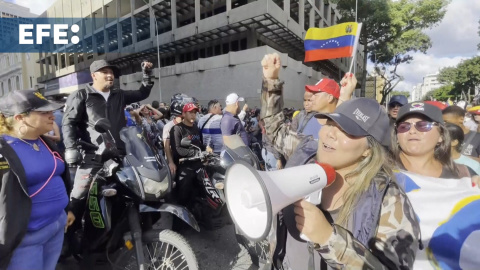 Chavistas marchan en Caracas respaldando el resultado oficial de las presidenciales