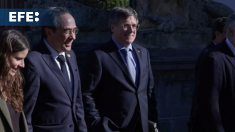 Puigdemont se reúne con JxCat para preparar las líneas estratégicas de la agenda política