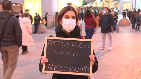 Manifestantes piden mantener a los docentes de refuerzo Covid