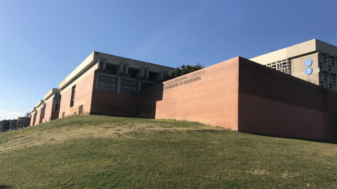 Una de les facultats de la UB, a Pedralbes. LAURA AZNAR