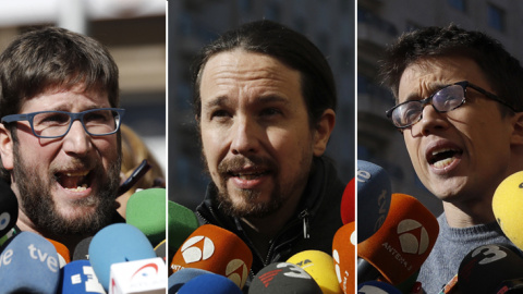 Miguel Urban, Pablo Iglesias, e Íñigo Errejón, realizan declaraciones a los periodistas en la calle, cerca de la sede de Podemos, tras la reunión que han mantenido para acercar posturas de cara a la próxima Asamblea Ciudadana Estatal de la 