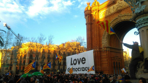 La concentració del passeig Lluís Companys. LAURA SAFONT