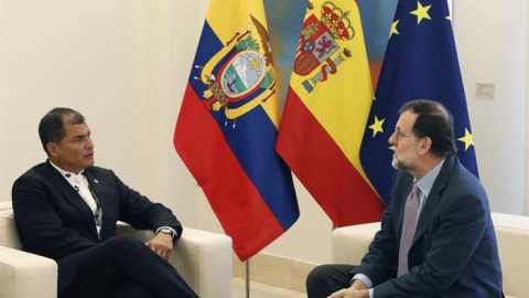 Mariano Rajoy, y el presidente ecuatoriano, Rafael Correa, durante la reunión que mantuvieron en la visita a España de Correa/EFE