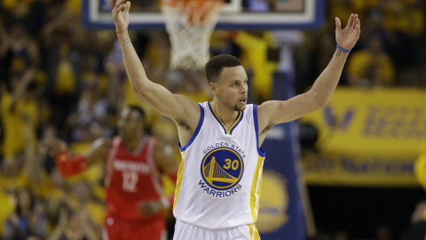 Stephen Curry, estrella de l'NBA, podria trencar el seu contracte amb Under Armour. / AP