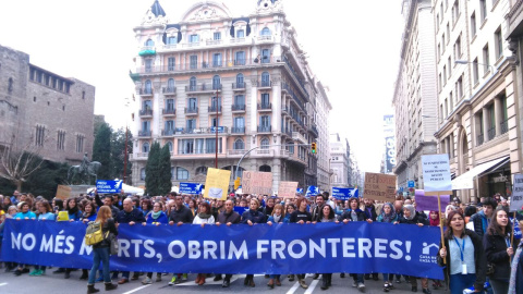 Obrim fronteres