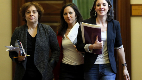 La portavoz de Unidos Podemos, Irene Montero, a la salida de la Junta de Portavoces celebrada en el Congreso de los Diputados. EFE/Mariscal