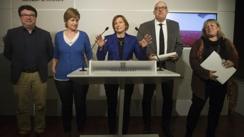 Carme Forcadell i altres membres de le Mesa del Parlament