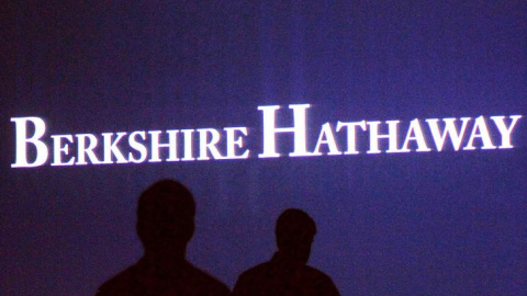 El logo de Berkshire Hathaway, el brazo inversor del financiero Warren Buffett. REUTERS