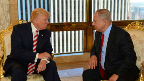 El ahora presidente de EEUU, Doland Trump, en un encuentro con el primer ministro israelí, Benjamin Netanyahu, en Nueva York, en septiembre, antes de las elecciones presidenciales. REUTERS