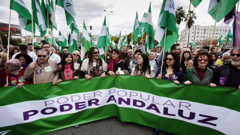 La coordinadora de Podemos Andalucía, Teresa Rodríguez, durante su participación en la manifestación del 28-F convocada por la Marcha de la Dignidad.EFE/Pepo Herrera