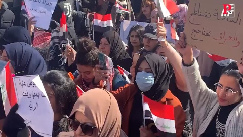 Las mujeres defienden su derecho a manifestarse con ellos en Irak