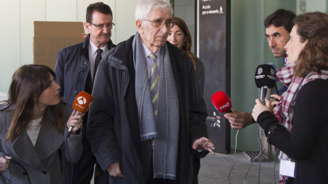 El extesorero de CDC Daniel Osacar a su llegada a la Ciudad de la Justicia de Barcelona donde continúan las declaraciones de los principales acusados del caso Palau. EFE/Marta Pérez