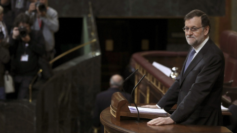 El presidente del Gobierno, Mariano Rajoy, durante su intervención ante el pleno del Congreso donde expone las conclusiones del último Consejo Europeo EFE/Chema Moya