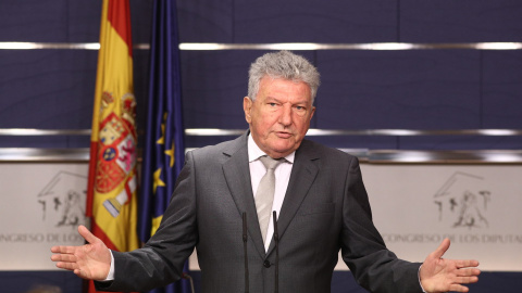 El diputado de Nueva Canaria, Pedro Quevedo, en una rueda de prensa en el Congreso. E.P.