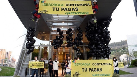 Sede De Iberdrola, Bilbao, Vizcaya, País Vasco -  GREENPEACE