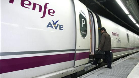 El Tribunal de la UE niega a Renfe la marca AVE por no reclamar en inglés / EFE