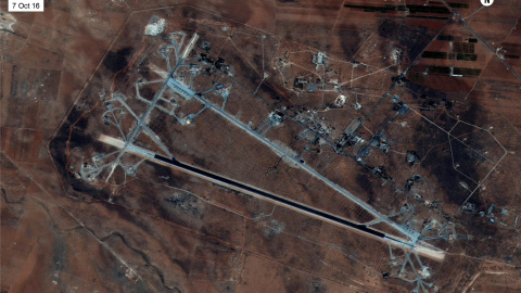 La base militar del régimen sirio, en Homs, bombardeada por EEUU. /REUTERS