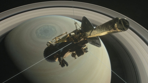 Ilustración cedida sin fechar de la NASA que muestra la nave Cassini que se dispone a adentrarse en la órbita del planeta Saturno y sus anillos interiores. EFE