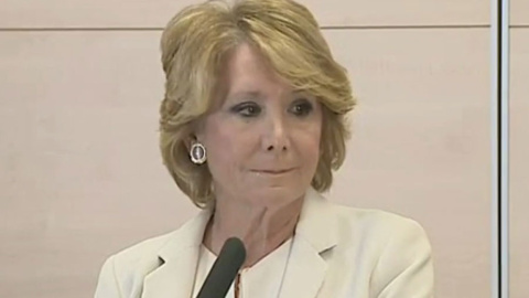 Esperanza Aguirre, durante la comparecencia en la que anuncia su dimisión.