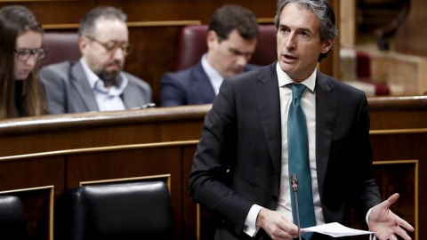 El ministro de Fomento, De la Serna, este miércoles en el Congreso. EFE/Mariscal