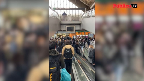 Aglomeraciones en Atocha para salir de Madrid