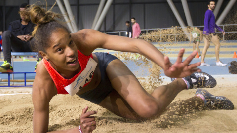 La saltadora venezolana de triple salto Yolimar Rojas durante su participación en el Mitin del Centenario de la Federación Catalana de Atletismo (FCA), celebrado en la pista cubierta de Sabadell. EFE/Quique García