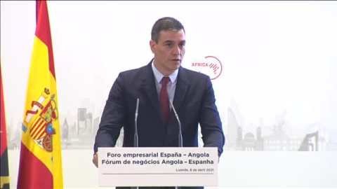 Sánchez apuesta en Angola por el acceso universal a las vacunas