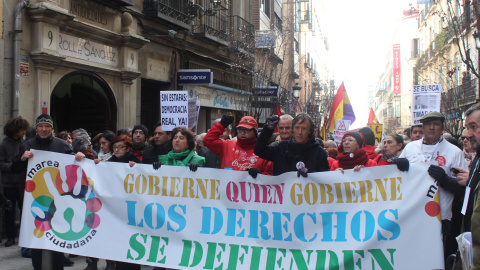 Las Mareas Ciudadanas han reunido a cientos de personas que han marchado en Madrid en defensa de los derechos ciudadanos. LORENA CALLE ESCRIBANO