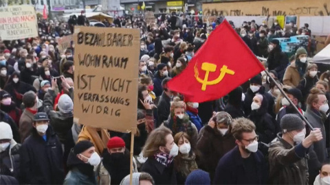 Miles de personas protestan en Berlín por el "no" del Constitucional al tope del alquiler