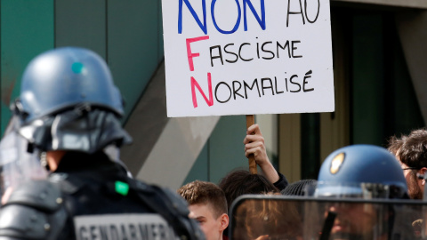 Imágenes de las protestas en París. REUTERS/Gonzalo Fuentes