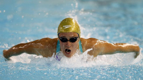 La nadadora Mireia Belmonte, del club UCAM Fuensanta, durante la final de 200 metros mariposa de la primera jornada de los XVII Campeonatos de España de natación absolutos "Open" Primavera, en Sabadell, en la que se ha proclamado vencedora 