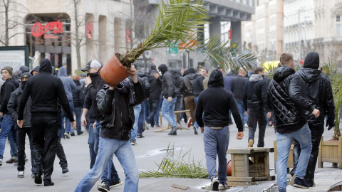 Disturbios en la manifestación contra el miedo en Bruselas. EFE/OLIVIER HOSLET