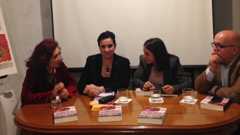 Lidia Falcón junto a Marta Nogueroles, Irene Montero y Gonzalo Boye este jueves en la presentación de 'En honor de Dios' en Madrid