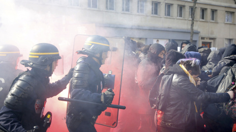 Esta nueva protesta coincide con el inicio del debate parlamentario de la reforma, que se espera complicado para el Gobierno, como se desprende del hecho de que se hayan presentado más de 1.000 enmiendas.- REUTERS