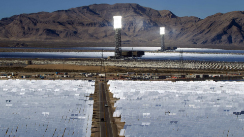 Placas solares cerca del Desierto de Mojave, al sur de California, EEUU. REUTERS/Steve Marcus/Files