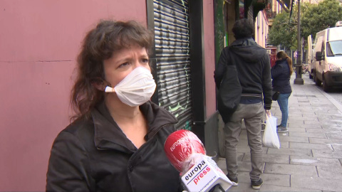 La Red de cuidados Madrid centro ayuda a mayores a hacer "recados"