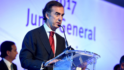 El presidente de OHL, Juan Villar-Mir de Fuentes, durante su intervención en la junta de accionistas del grupo contructor. EFE/Fernando Villar