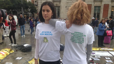 Patricia Fernández, impulsora de la asociación junto a su madre Sonia este viernes en la presentación de 'Avanza sin miedo'