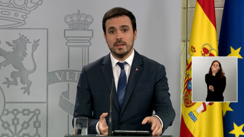 Garzón denuncia que "algunas funerarias aprovechan" la pandemia