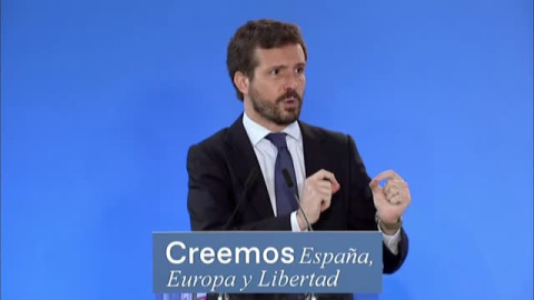 Pablo Casado presenta un plan alternativo económico