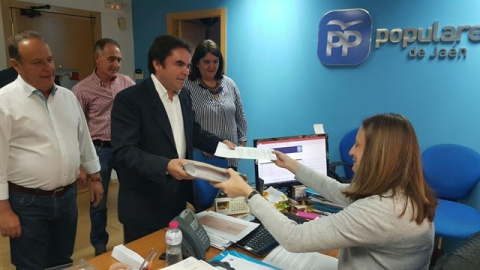 Miguel Moreno presenta sus avales. E.P.