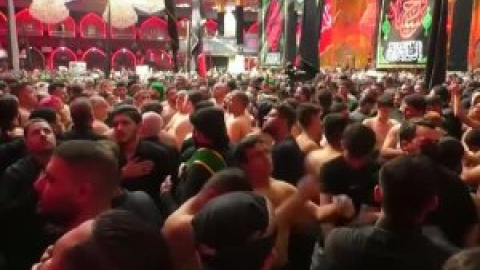 Una multitud de fieles chiies abarrotan la ciudad iraquí de Kerbala