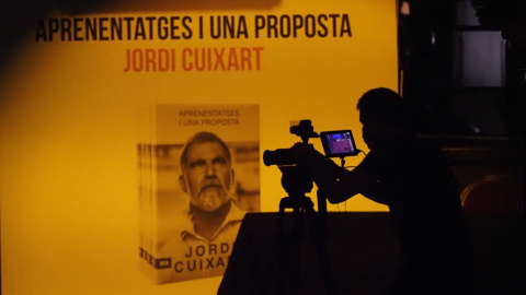 El llibre de Jordi Cuixart en un primer pla durant la presentació d'aquest dimarts.