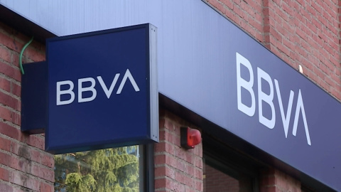 El BBVA lanza una opa por el 50,15 % de su filial en Turquía