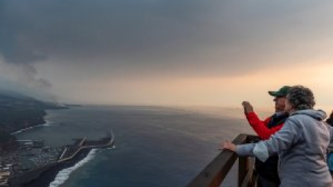 Volcán de La Palma, imagen en directo | Una nueva colada avanza entre las montañas de La Laguna y Todoque