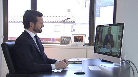 Reunión por videoconferencia entre Casado y Sánchez