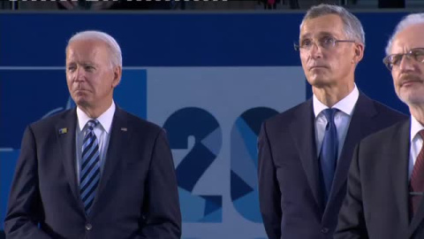 Pedro Sánchez y Joe Biden se dirigen juntos a la primera reunión de la Cumbre de la OTAN